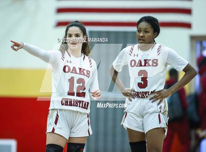 Thumbnail 2 in Valencia vs Oaks Christian photogallery.