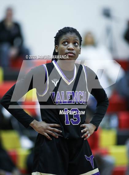 Thumbnail 2 in Valencia vs Oaks Christian photogallery.