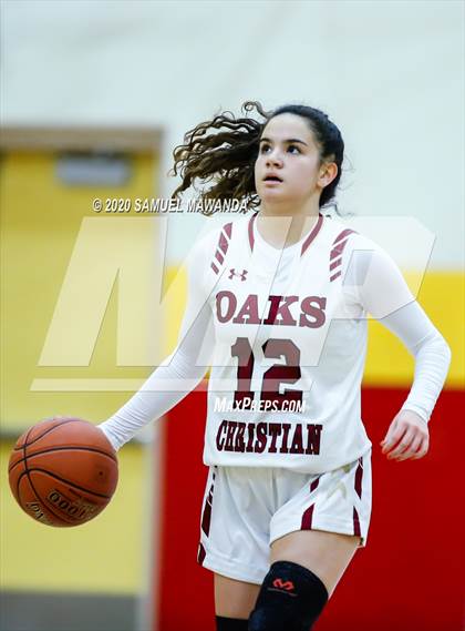 Thumbnail 1 in Valencia vs Oaks Christian photogallery.