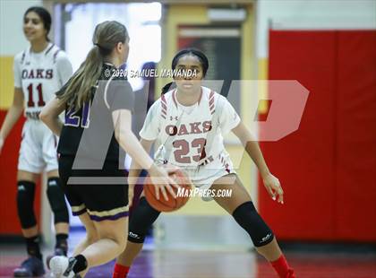 Thumbnail 3 in Valencia vs Oaks Christian photogallery.