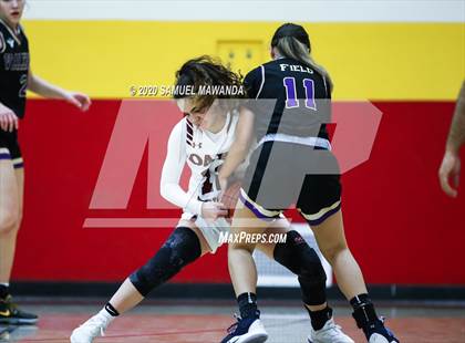 Thumbnail 3 in Valencia vs Oaks Christian photogallery.