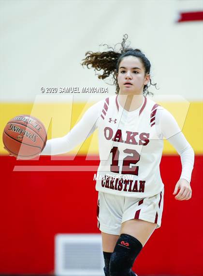 Thumbnail 1 in Valencia vs Oaks Christian photogallery.