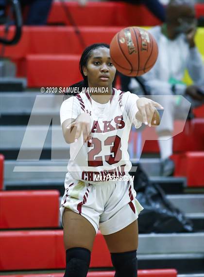 Thumbnail 3 in Valencia vs Oaks Christian photogallery.