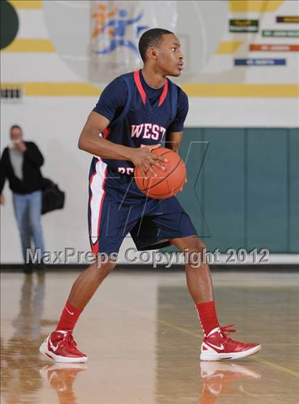 Thumbnail 2 in West vs. Livingston Academy (Knoxville Catholic Pilot Tournament) photogallery.