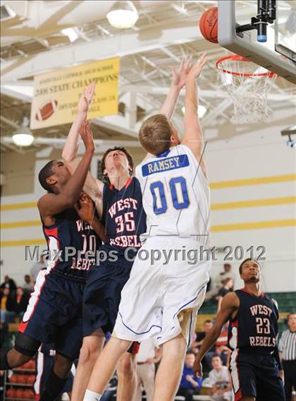 Thumbnail 3 in West vs. Livingston Academy (Knoxville Catholic Pilot Tournament) photogallery.