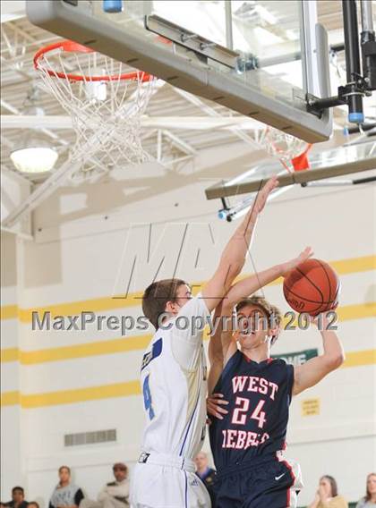 Thumbnail 1 in West vs. Livingston Academy (Knoxville Catholic Pilot Tournament) photogallery.