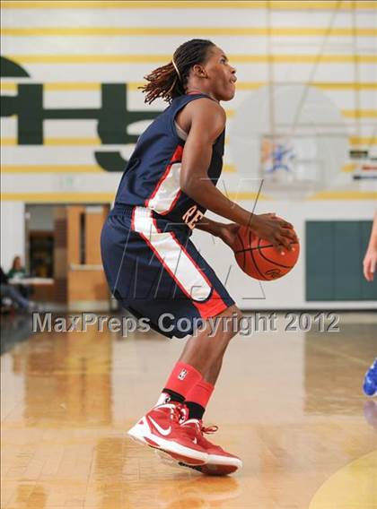 Thumbnail 2 in West vs. Livingston Academy (Knoxville Catholic Pilot Tournament) photogallery.