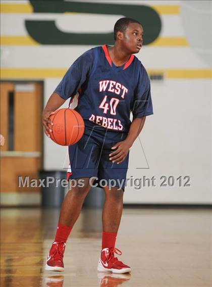 Thumbnail 2 in West vs. Livingston Academy (Knoxville Catholic Pilot Tournament) photogallery.
