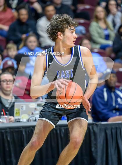 Thumbnail 2 in Notre Dame vs. East Catholic (CIAC Class I Final) photogallery.