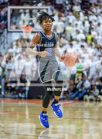 Thumbnail 2 in Notre Dame vs. East Catholic (CIAC Class I Final) photogallery.