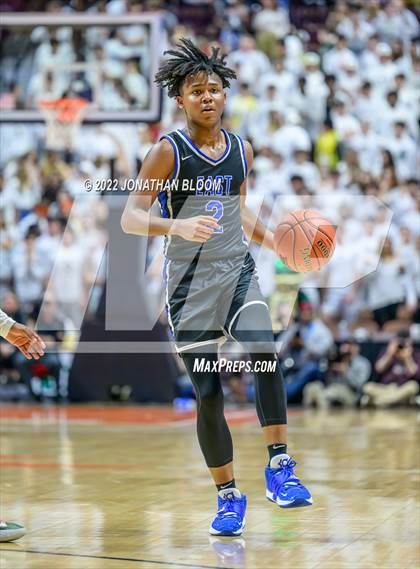 Thumbnail 3 in Notre Dame vs. East Catholic (CIAC Class I Final) photogallery.