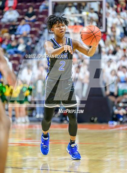 Thumbnail 1 in Notre Dame vs. East Catholic (CIAC Class I Final) photogallery.