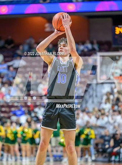 Thumbnail 3 in Notre Dame vs. East Catholic (CIAC Class I Final) photogallery.