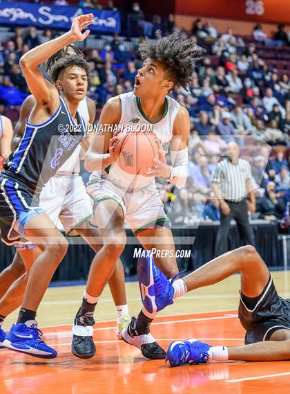 Thumbnail 3 in Notre Dame vs. East Catholic (CIAC Class I Final) photogallery.