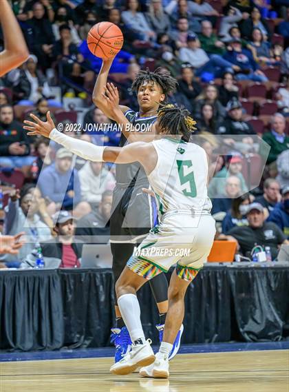 Thumbnail 2 in Notre Dame vs. East Catholic (CIAC Class I Final) photogallery.