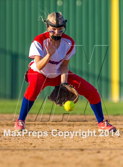 Thumbnail 3 in Medina Valley vs Leander (4A Regional Semifinal) photogallery.