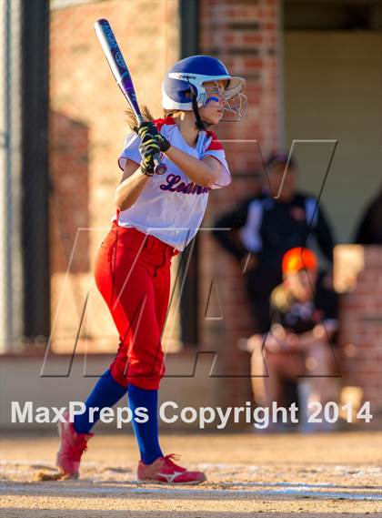 Thumbnail 3 in Medina Valley vs Leander (4A Regional Semifinal) photogallery.
