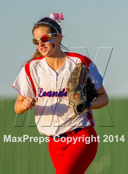 Thumbnail 1 in Medina Valley vs Leander (4A Regional Semifinal) photogallery.