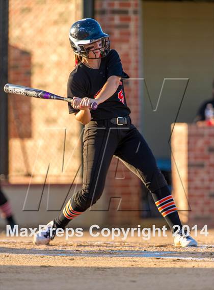 Thumbnail 3 in Medina Valley vs Leander (4A Regional Semifinal) photogallery.