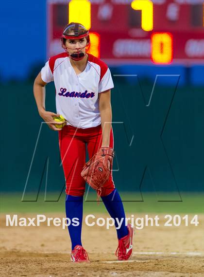 Thumbnail 2 in Medina Valley vs Leander (4A Regional Semifinal) photogallery.