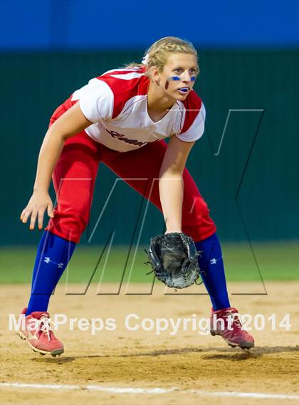 Thumbnail 1 in Medina Valley vs Leander (4A Regional Semifinal) photogallery.