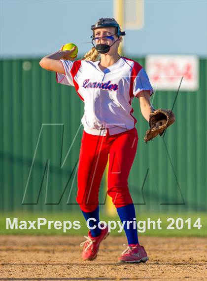 Thumbnail 1 in Medina Valley vs Leander (4A Regional Semifinal) photogallery.