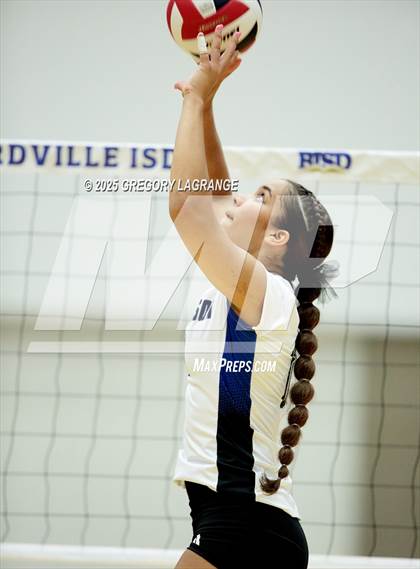 Thumbnail 2 in Cypress Ranch vs Byron Nelson (UIL 6A D1 Volleyball Semi-final) photogallery.