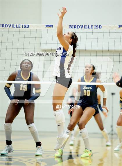 Thumbnail 1 in Cypress Ranch vs Byron Nelson (UIL 6A D1 Volleyball Semi-final) photogallery.