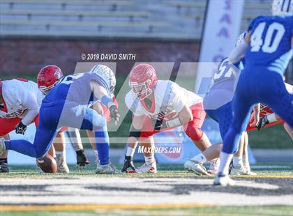 Thumbnail 1 in Lincoln vs. Valle Catholic (MSHSAA Class 1 Championship) photogallery.