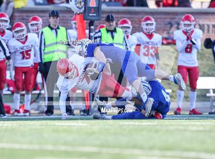 Thumbnail 3 in Lincoln vs. Valle Catholic (MSHSAA Class 1 Championship) photogallery.