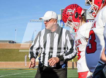 Thumbnail 1 in Lincoln vs. Valle Catholic (MSHSAA Class 1 Championship) photogallery.