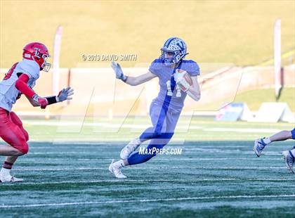 Thumbnail 1 in Lincoln vs. Valle Catholic (MSHSAA Class 1 Championship) photogallery.