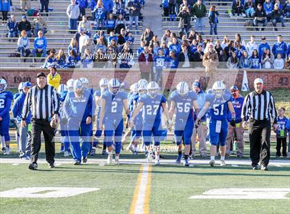 Thumbnail 3 in Lincoln vs. Valle Catholic (MSHSAA Class 1 Championship) photogallery.