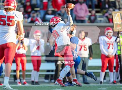 Thumbnail 2 in Lincoln vs. Valle Catholic (MSHSAA Class 1 Championship) photogallery.