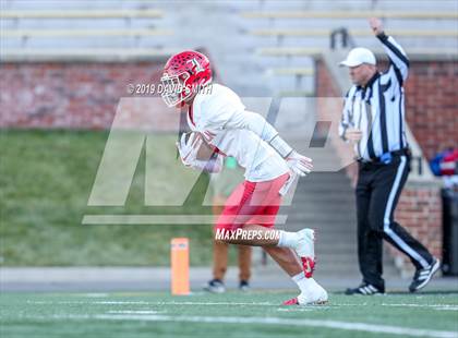 Thumbnail 1 in Lincoln vs. Valle Catholic (MSHSAA Class 1 Championship) photogallery.