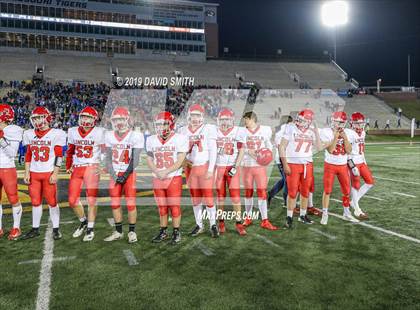 Thumbnail 1 in Lincoln vs. Valle Catholic (MSHSAA Class 1 Championship) photogallery.