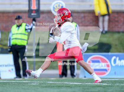 Thumbnail 2 in Lincoln vs. Valle Catholic (MSHSAA Class 1 Championship) photogallery.