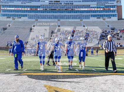 Thumbnail 3 in Lincoln vs. Valle Catholic (MSHSAA Class 1 Championship) photogallery.