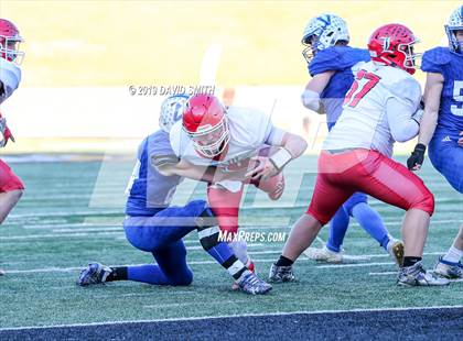 Thumbnail 3 in Lincoln vs. Valle Catholic (MSHSAA Class 1 Championship) photogallery.