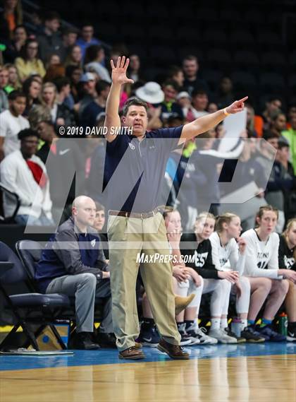 Thumbnail 1 in Lee's Summit West vs. North Kansas City (MSHSAA Class 5 Quarterfinal) photogallery.