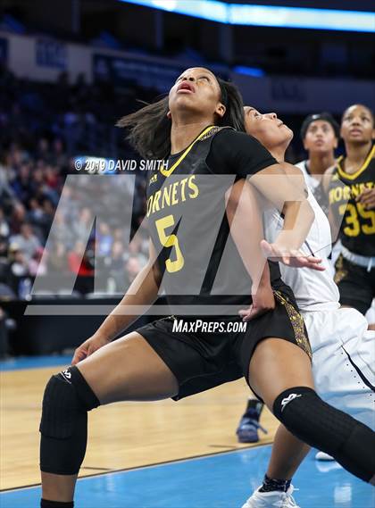 Thumbnail 1 in Lee's Summit West vs. North Kansas City (MSHSAA Class 5 Quarterfinal) photogallery.