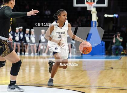 Thumbnail 1 in Lee's Summit West vs. North Kansas City (MSHSAA Class 5 Quarterfinal) photogallery.