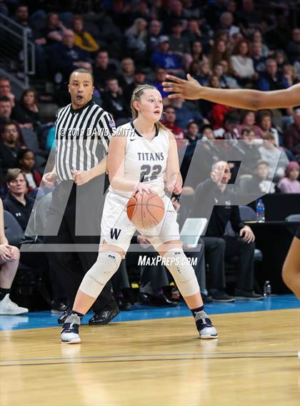Thumbnail 2 in Lee's Summit West vs. North Kansas City (MSHSAA Class 5 Quarterfinal) photogallery.