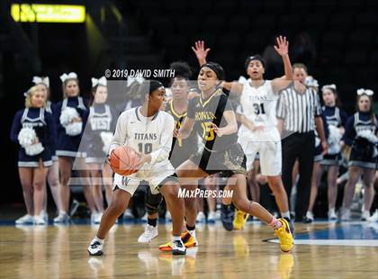 Thumbnail 2 in Lee's Summit West vs. North Kansas City (MSHSAA Class 5 Quarterfinal) photogallery.