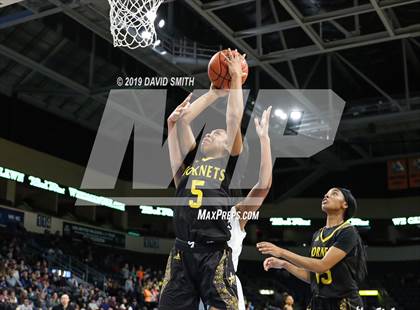 Thumbnail 1 in Lee's Summit West vs. North Kansas City (MSHSAA Class 5 Quarterfinal) photogallery.