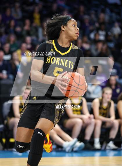 Thumbnail 2 in Lee's Summit West vs. North Kansas City (MSHSAA Class 5 Quarterfinal) photogallery.