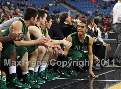 Thumbnail 1 in Castro Valley vs. De La Salle (CIF NorCal D1 Regional Final) photogallery.