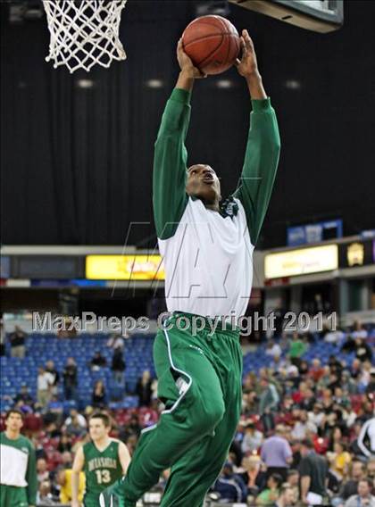 Thumbnail 3 in Castro Valley vs. De La Salle (CIF NorCal D1 Regional Final) photogallery.
