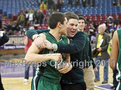 Thumbnail 2 in Castro Valley vs. De La Salle (CIF NorCal D1 Regional Final) photogallery.