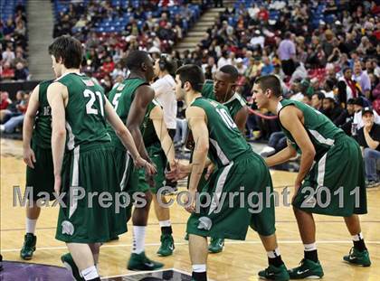 Thumbnail 1 in Castro Valley vs. De La Salle (CIF NorCal D1 Regional Final) photogallery.